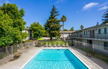 1400 Humphrey Dr 1-3 Beds Apartment, Market Rate, Smoke Free for Rent - Photo Gallery 5