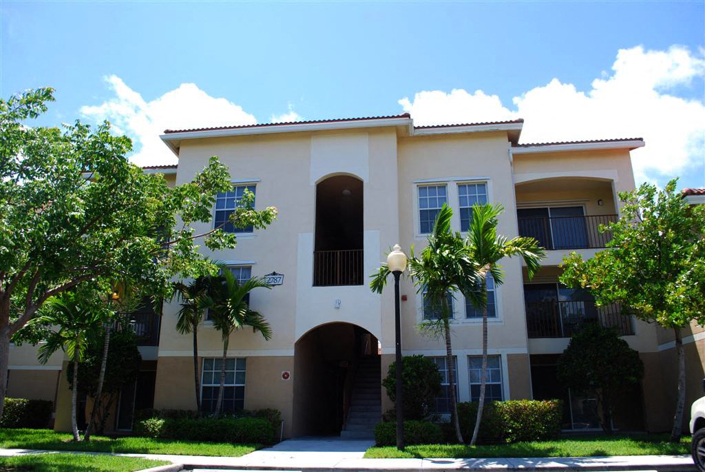 Portofino Apartments community exterior