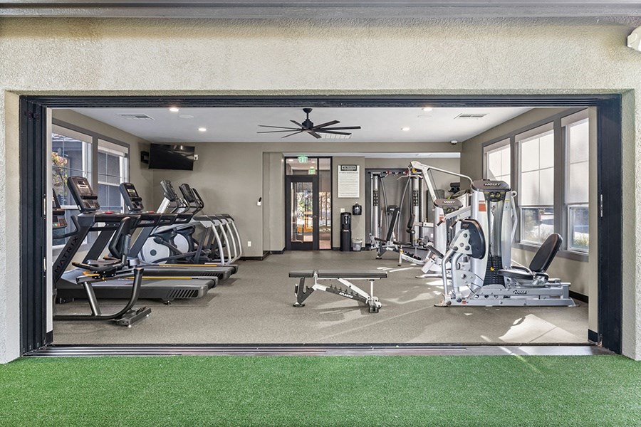 the gym at the Preserve apartments