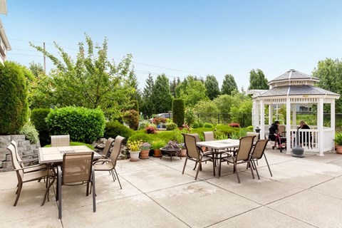 Raining Vista outside sitting area and garden at RAINIER VISTA SENIOR APARTMENTS, Washington