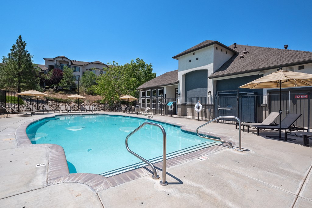 Pool at RIDGEVIEW BY VINTAGE, Reno