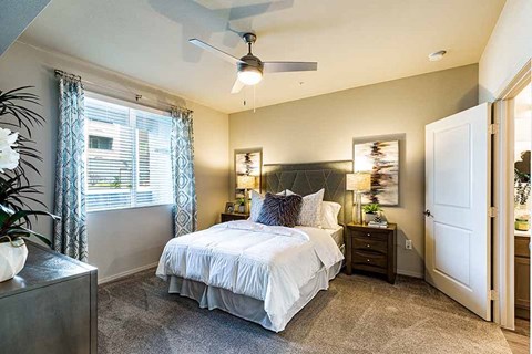 Bedroom with window at THE RISE APARTMENT HOMES, Nevada, 89139
