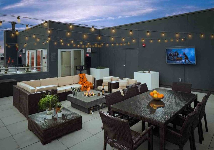 Rooftop seating - Photo Gallery 1