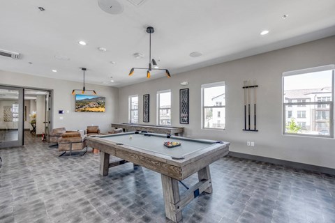 Double R game room with pool table