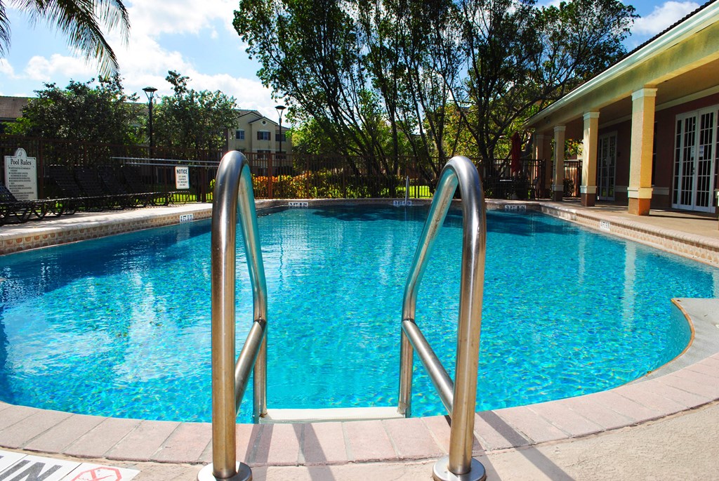 pool and seating at Sanctuary Cove, North Lauderdale, 33068