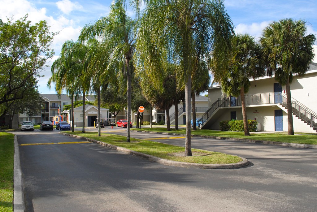 Siesta Pointe community exterior and parking at Siesta Pointe, Hialeah, Florida
