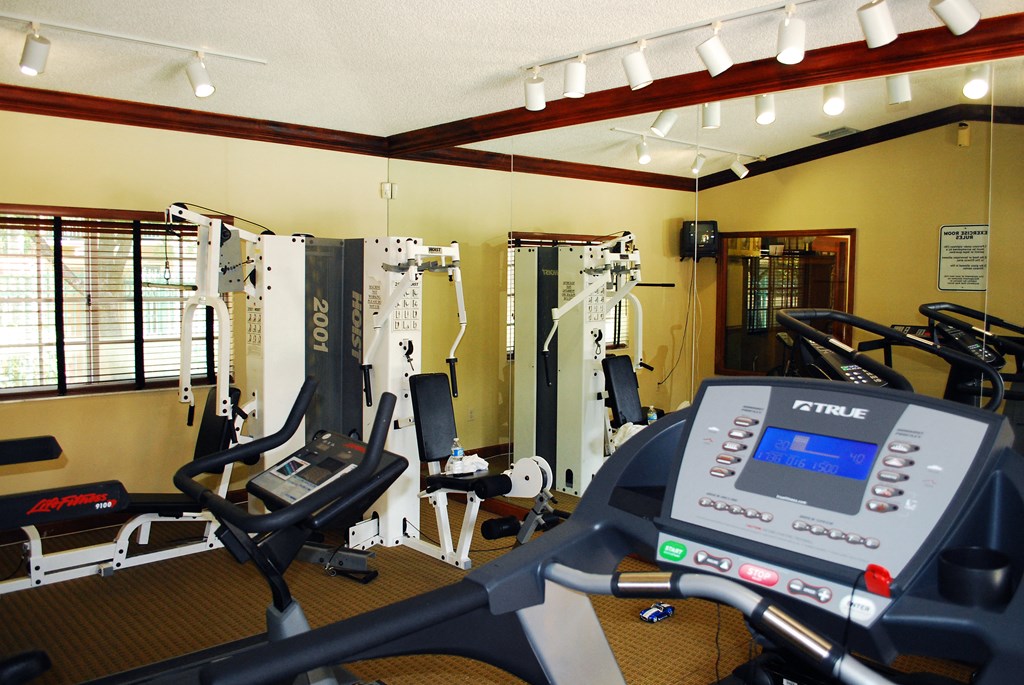 fitness center at Siesta Pointe, Hialeah, FL