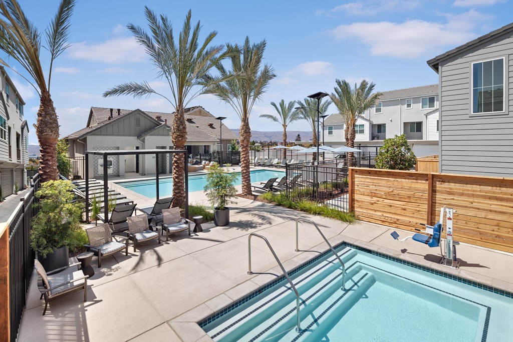 the enclave at homecoming terra vista swimming pool