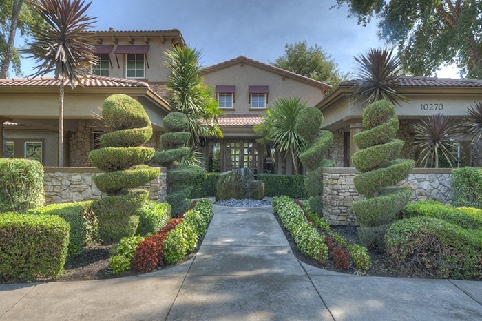 Leasing Office | Stonelake Apartments in Elk Grove, California