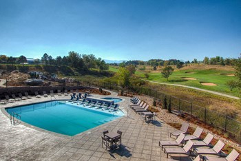 Aerial View of Pool | Fusion 355 in Broomfield, CO 80021 - Photo Gallery 2