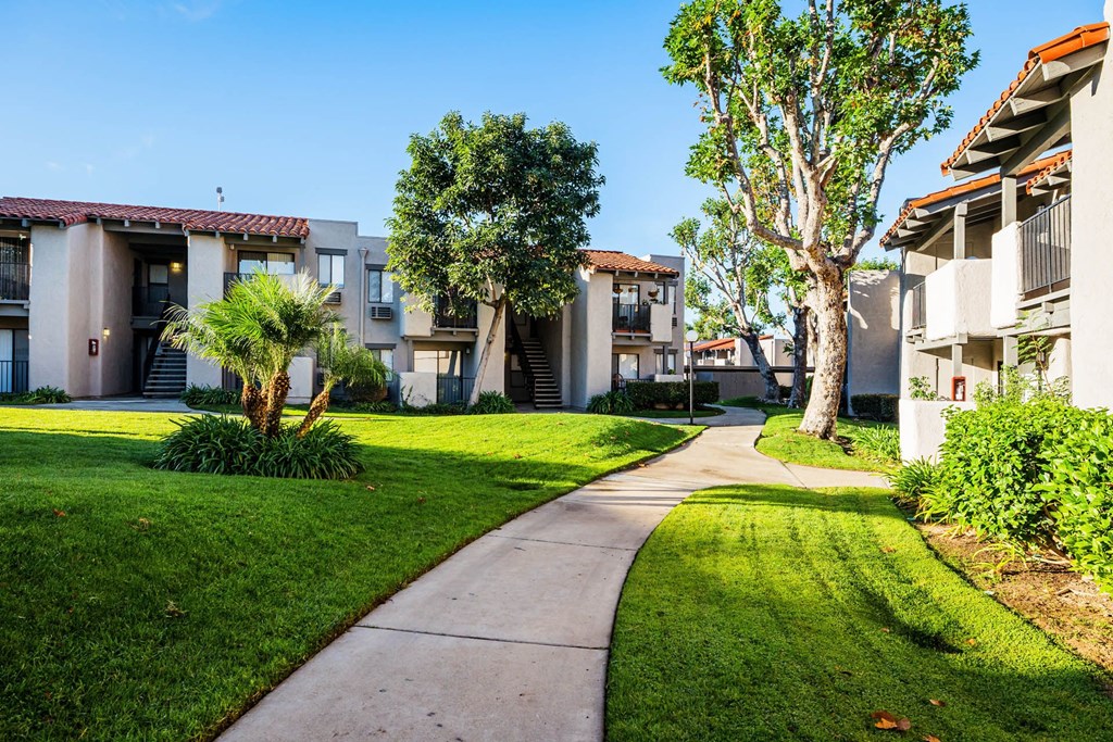 Exterior of Sycamore Lane Exterior of Sycamore Lane at SYCAMORE LANE APARTMENT HOMES, Mission Viejo California ?