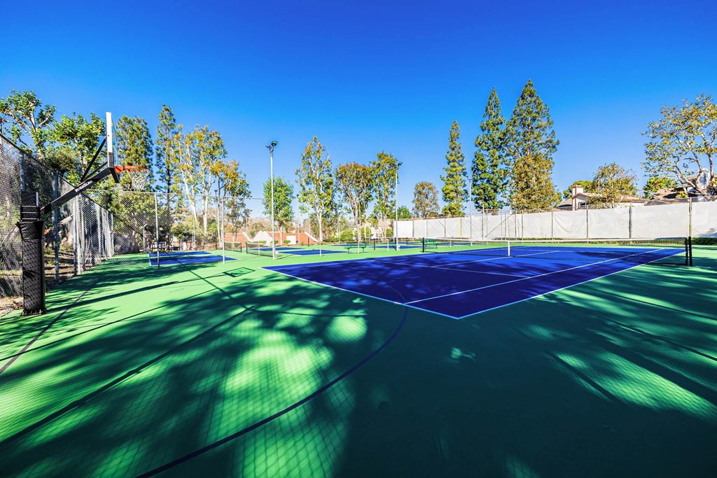 Open Tennis Court at SYCAMORE LANE APARTMENT HOMES, Mission Viejo, CA 92691 ? 