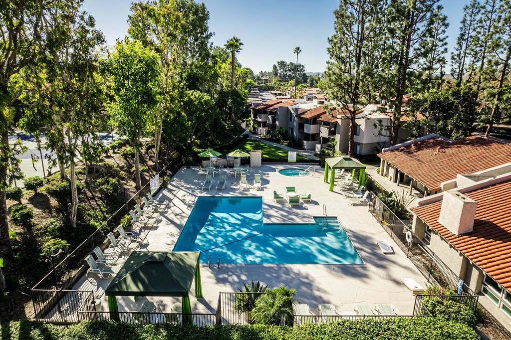 Pool Pool at SYCAMORE LANE APARTMENT HOMES, Mission Viejo, CA ?