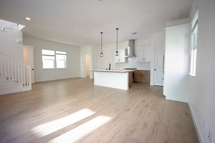3 BR Apartments in Oak Park CA - Crocker Village - Spacious Living Room with Wood-Style Flooring
