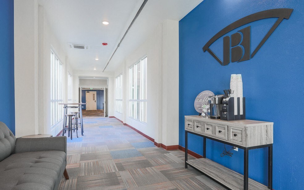 THE BRIDGES AT VICTORIAN SQUARE