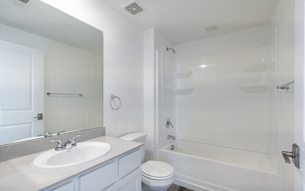 THE BRIDGES AT VICTORIAN SQUARE