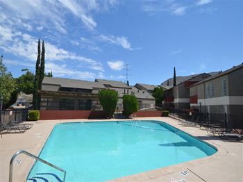 our apartments offer a swimming pool at DESERT PEAKS, Texas