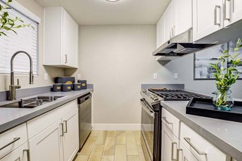 1 BR Apartments in Fremont CA - Edge on the Boulevard - Modern Kitchen with Stainless-Steel Appliances - Photo Gallery 6
