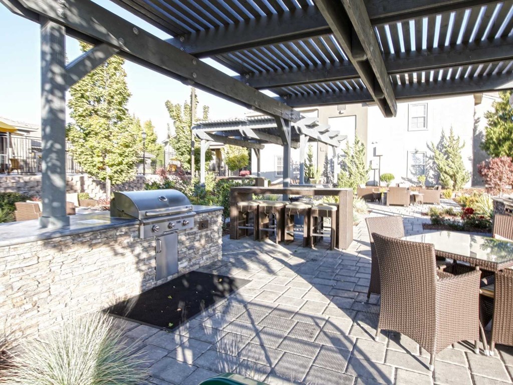 High Rock outside bbq area with seating