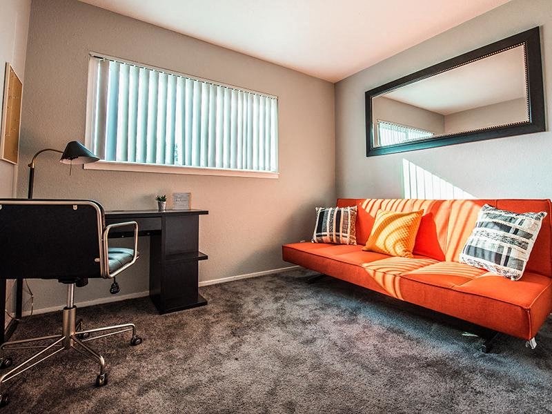 The Eleven Hundred bedroom with workspace