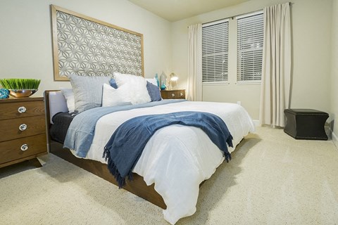 Apartments in Fairfield for Rent - Verdant at Green Valley Apartments - Spacious Bedroom with Carpet Flooring and Two Windows for Lots of Natural Light