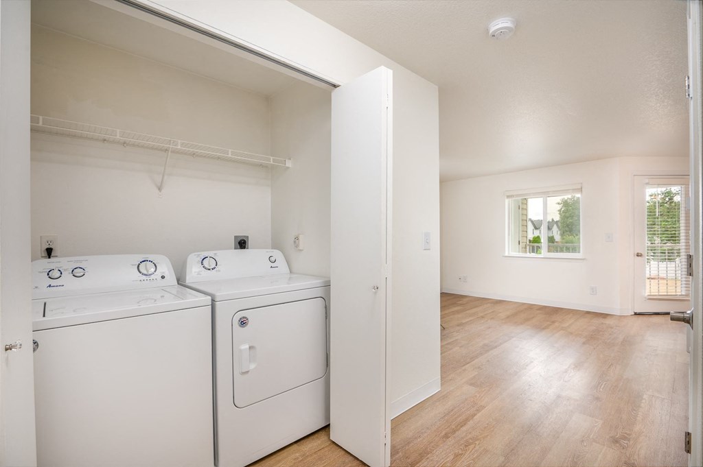 Washer Dryer In Unit at Vancouver Mall Apartments, Washington, 98662