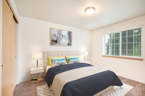 Large Bedroom at Vancouver Mall Apartments, Washington