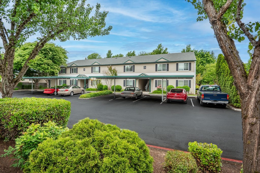 Exterior Landscape Exterior Landscape at Vancouver Mall Apartments, Vancouver, WA, 98662