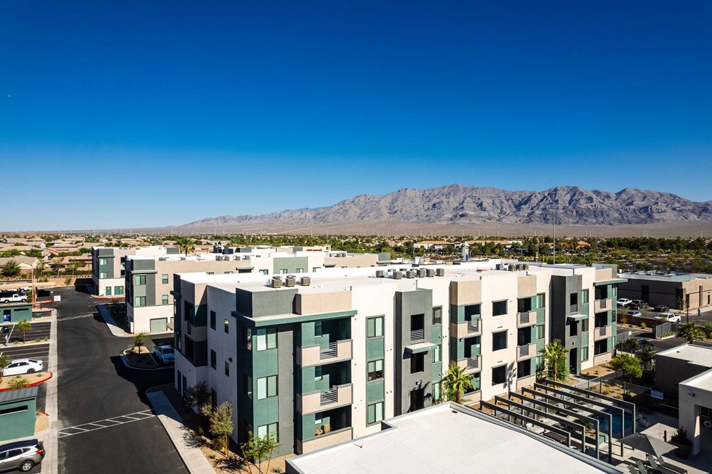 SYNC APARTMENT HOMES