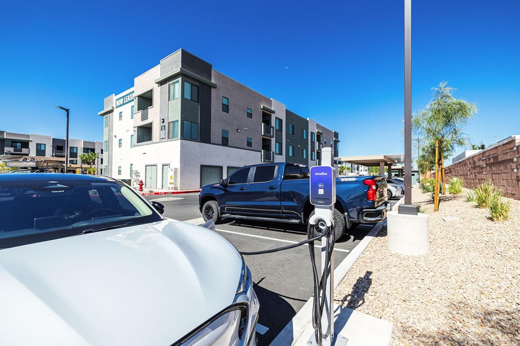 SYNC APARTMENT HOMES