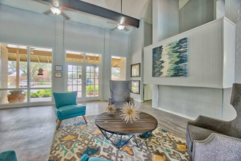 Office seating l Woodlands of Plano Apartments in Texas - Photo Gallery 4