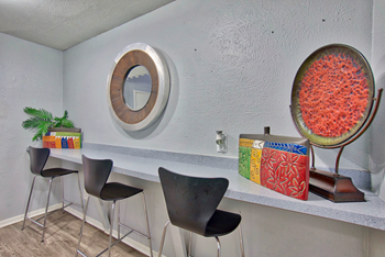 Office seating l Woodlands of Plano Apartments in Texas - Photo Gallery 5