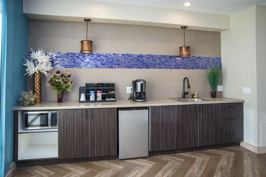 Clubhouse refreshment area
