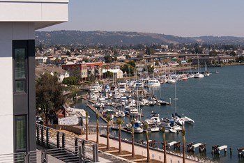 water view clubhouse seating l Orion Apartments in Oakland - Photo Gallery 3