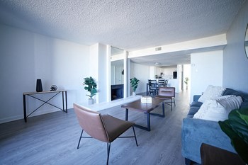 Furnished living area - Photo Gallery 2