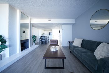 Furnished living area - Photo Gallery 3