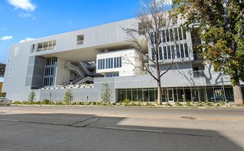 Exterior building view from street - Photo Gallery 4