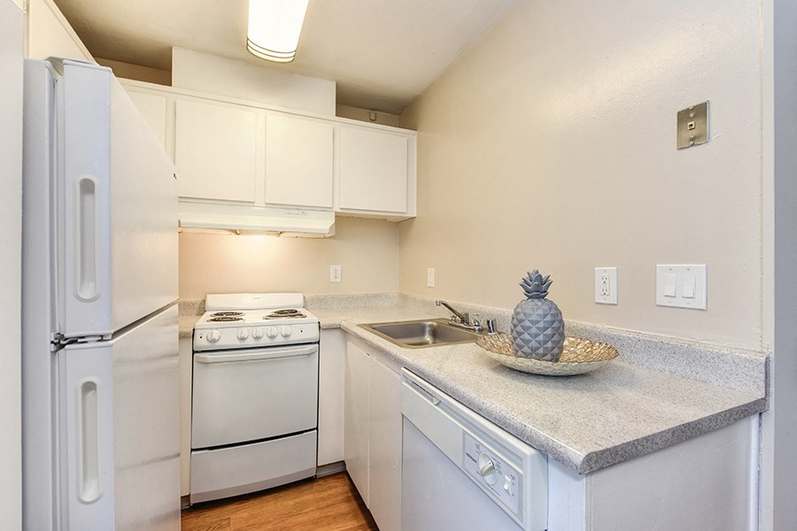 Kitchen with appliances Kitchen with appliances at GLENWOOD GARDEN, MOUNTAIN VIEW