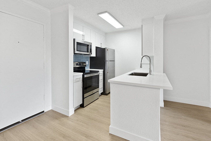 Bay Pointe Apartments