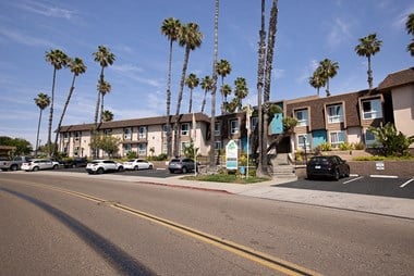 3235 ARMSTRONG STREET Studio-2 Beds Apartment for Rent - Photo Gallery 1