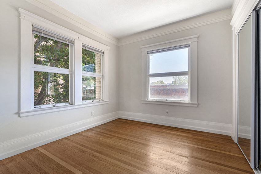 1425 HARRISON STREET APARTMENTS