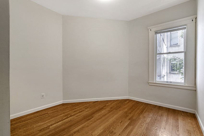 1425 HARRISON STREET APARTMENTS