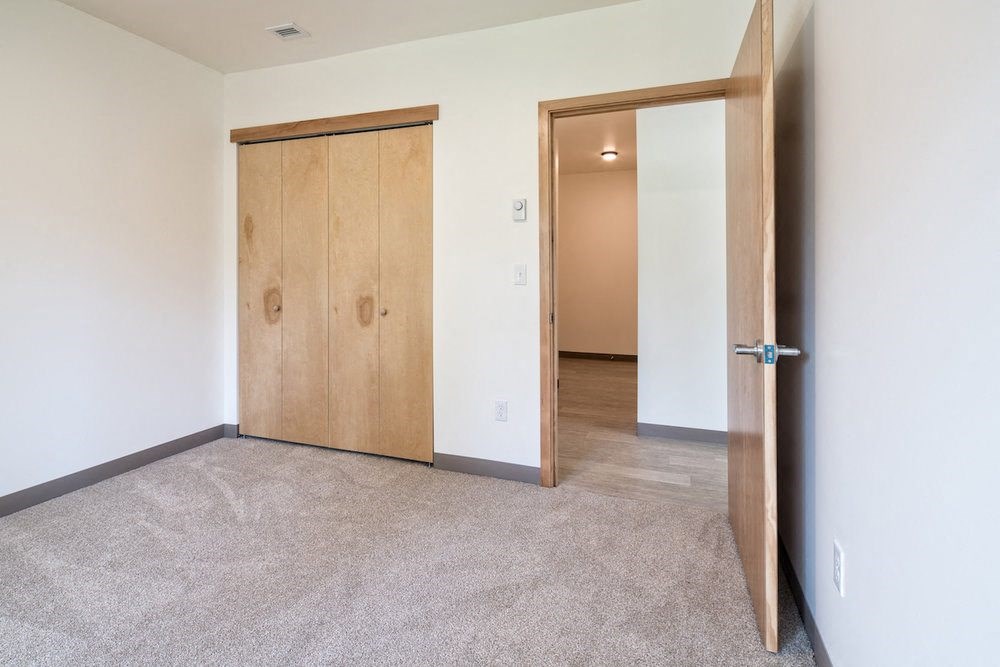 bedroom with closet at TRILLIUM LANDING, JUNEAU Alaska