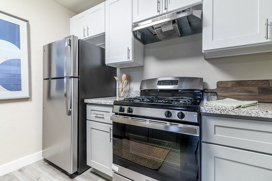 Kitchen with appliances 