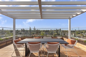Rooftop table and seating - Photo Gallery 20