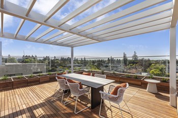 Rooftop table and seating - Photo Gallery 21