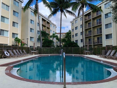  resort style swimming pool at Laguna Pointe, Florida