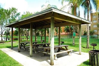 2260 Sherman Circle North 1-3 Beds Apartment, Smoke Free for Rent - Photo Gallery