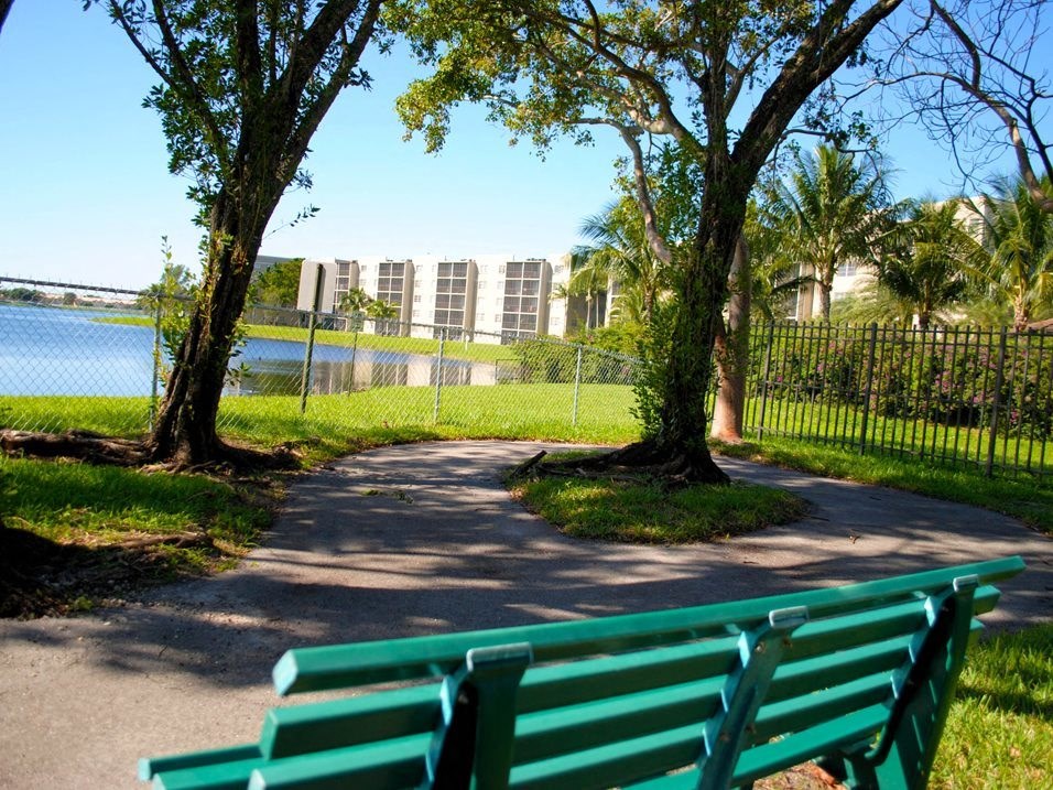 Bench at Heron Pointe, Florida