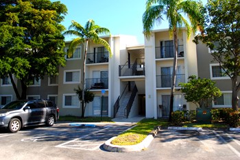 Oaks at Pompano community exterior and stairs - Photo Gallery 26